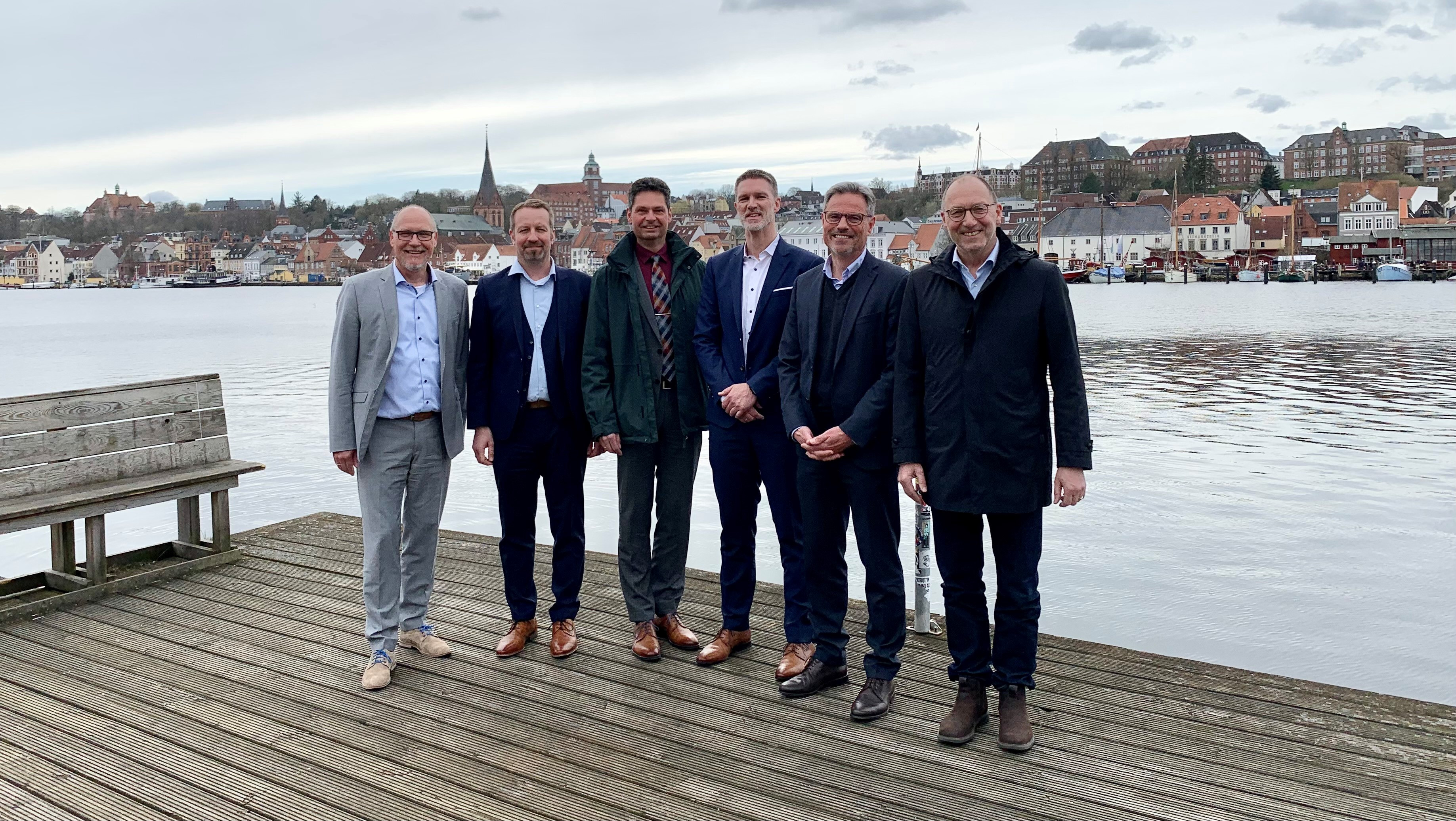 Gruppenfoto_Bruecke