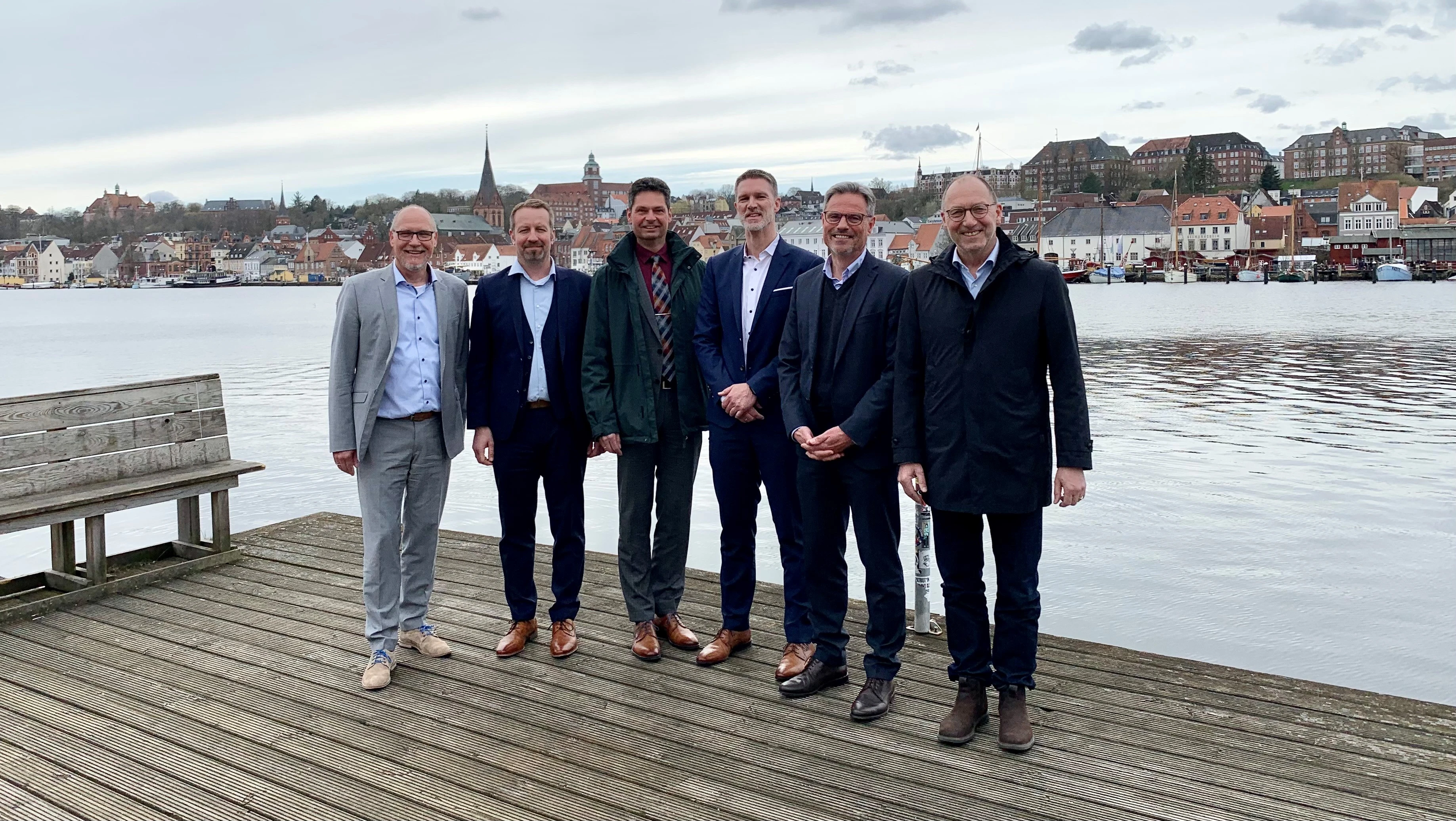 Gruppenfoto_Bruecke